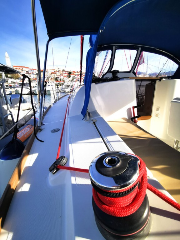 Yacht JEANNEAU - Sun Odyssey 33i "Paola"