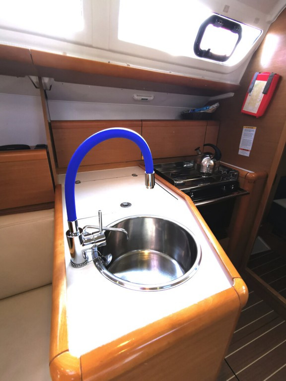 Yacht JEANNEAU - Sun Odyssey 33i "Paola"