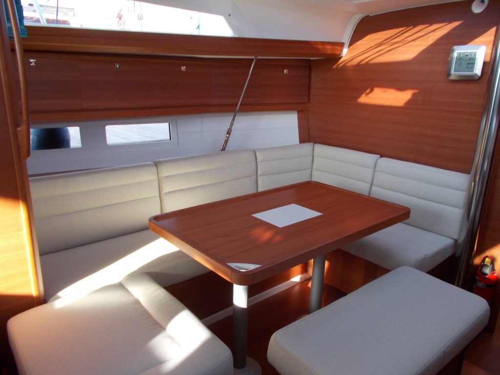 Yacht DUFOUR - 412 Grand Large "Blue Sky"