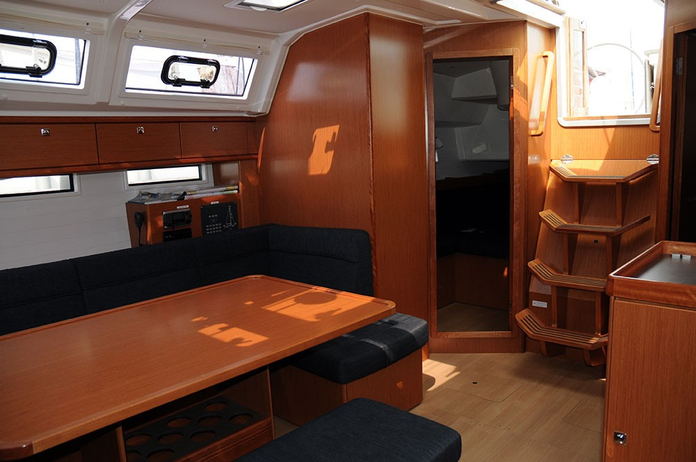 Yacht BAVARIA - Cruiser 46 "Lucy Ball"