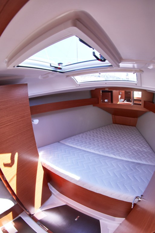 Yacht DUFOUR - 360 Grand Large "Alpha"