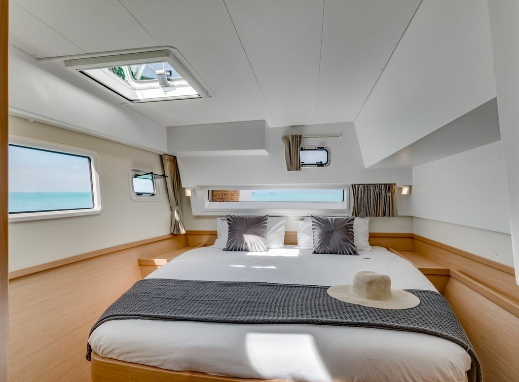 Yacht LAGOON - 42 "Best Q I"