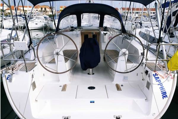 Yacht BAVARIA - Cruiser 41 "Sapphire"