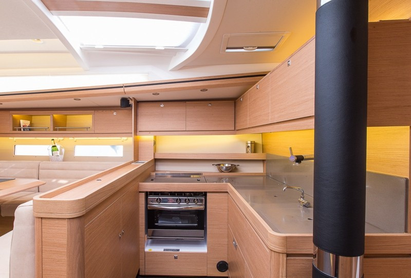 Yacht DUFOUR - 56 Exclusive "Moonlight"