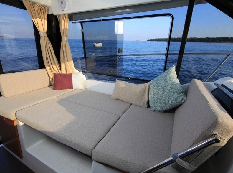 Yacht JEANNEAU - Merry Fisher 895 "Aquaduck"