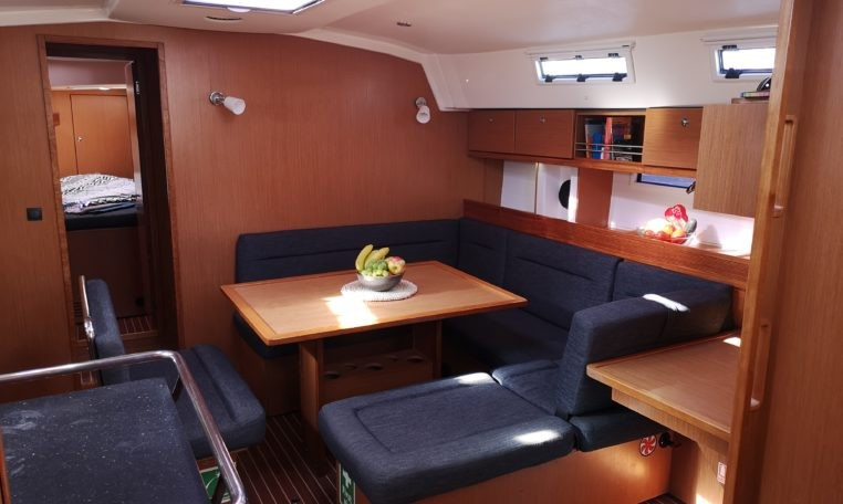 Yacht BAVARIA - Cruiser 45 "Eva"