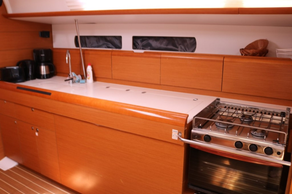 Yacht JEANNEAU - Sun Odyssey 469 "Nomia"