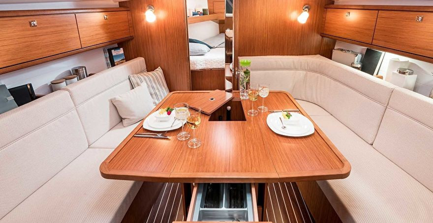 Yacht BAVARIA - Cruiser 34 Style "Opal"