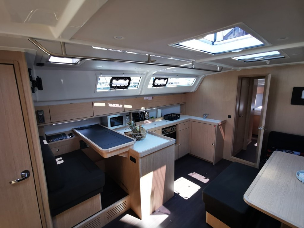 Yacht BAVARIA - Cruiser 51 "Marie"