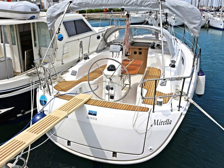 Yacht BAVARIA - Cruiser 33 "Mirella"