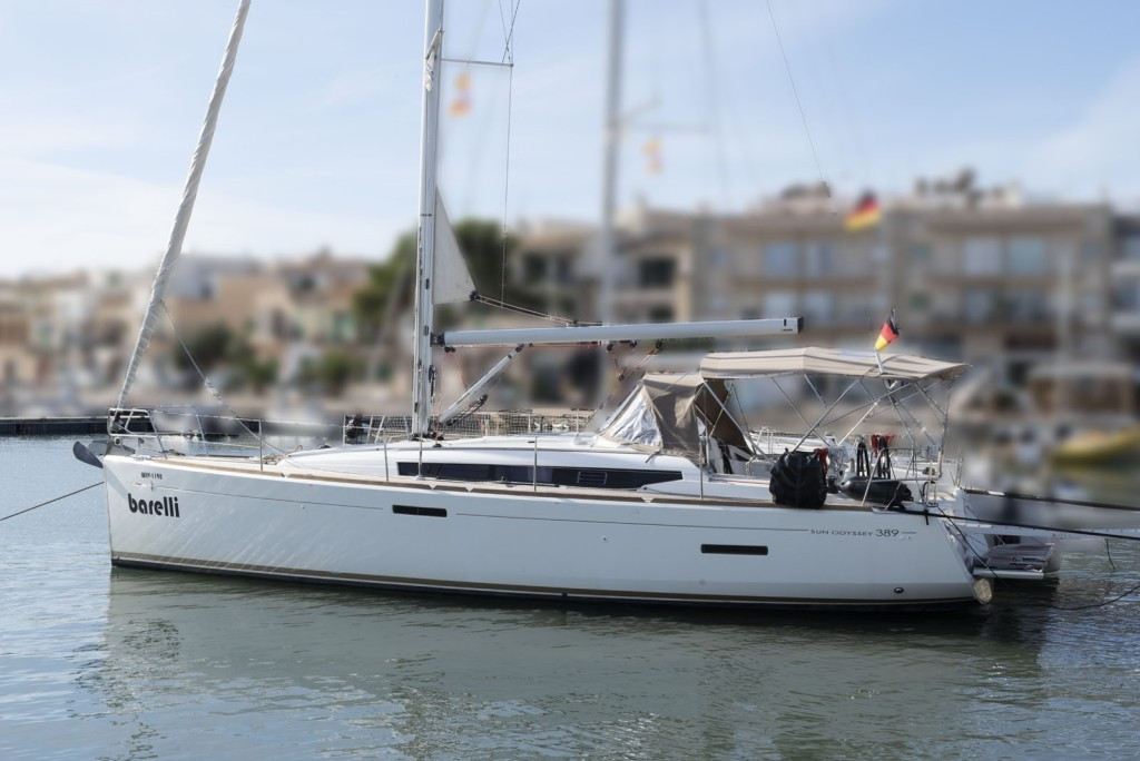 Yacht JEANNEAU - Sun Odyssey 389 "Barelli"