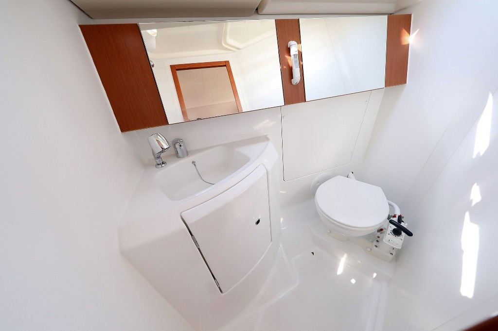 Yacht BENETEAU - Oceanis 34 "Caprice"