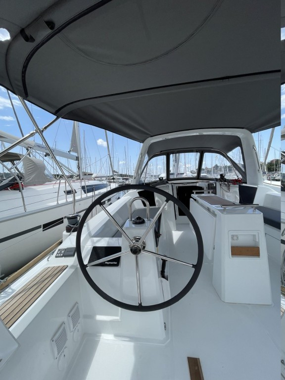 Yacht BENETEAU - Oceanis 38.1 "Cocco"