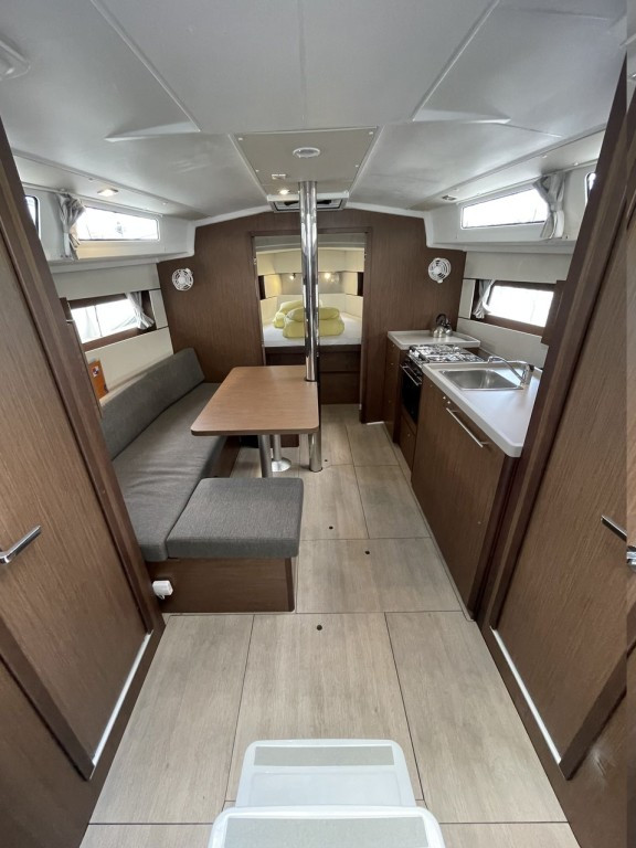 Yacht BENETEAU - Oceanis 38.1 "Cocco"