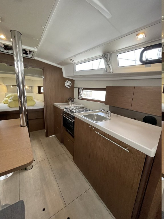 Yacht BENETEAU - Oceanis 38.1 "Cocco"