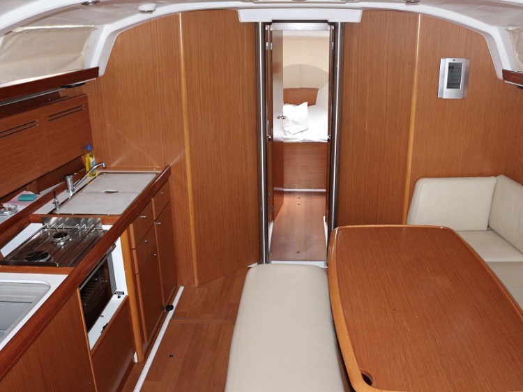 Yacht BENETEAU - Cyclades 43.4 "Levant"