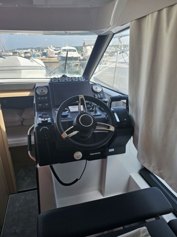 Yacht JEANNEAU - NC 37 "Sierra"