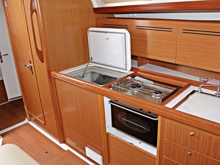 Yacht BENETEAU - Cyclades 43.4 "Levant"