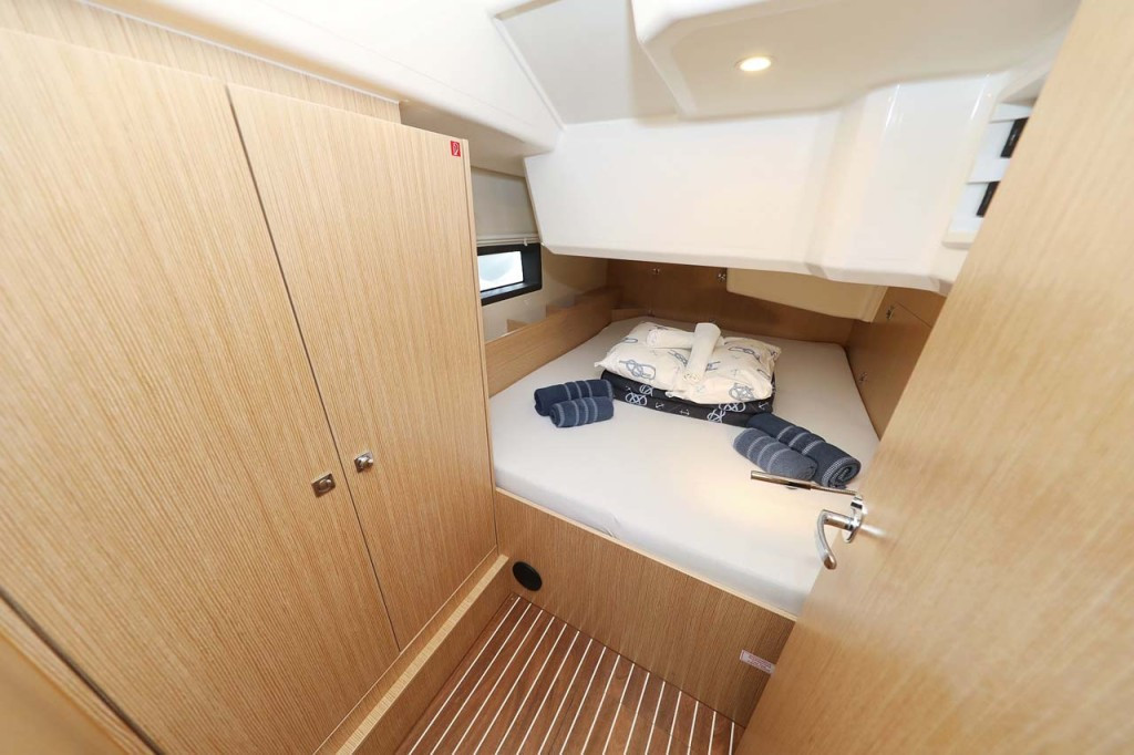 Yacht BAVARIA - C38 Style "Amore"