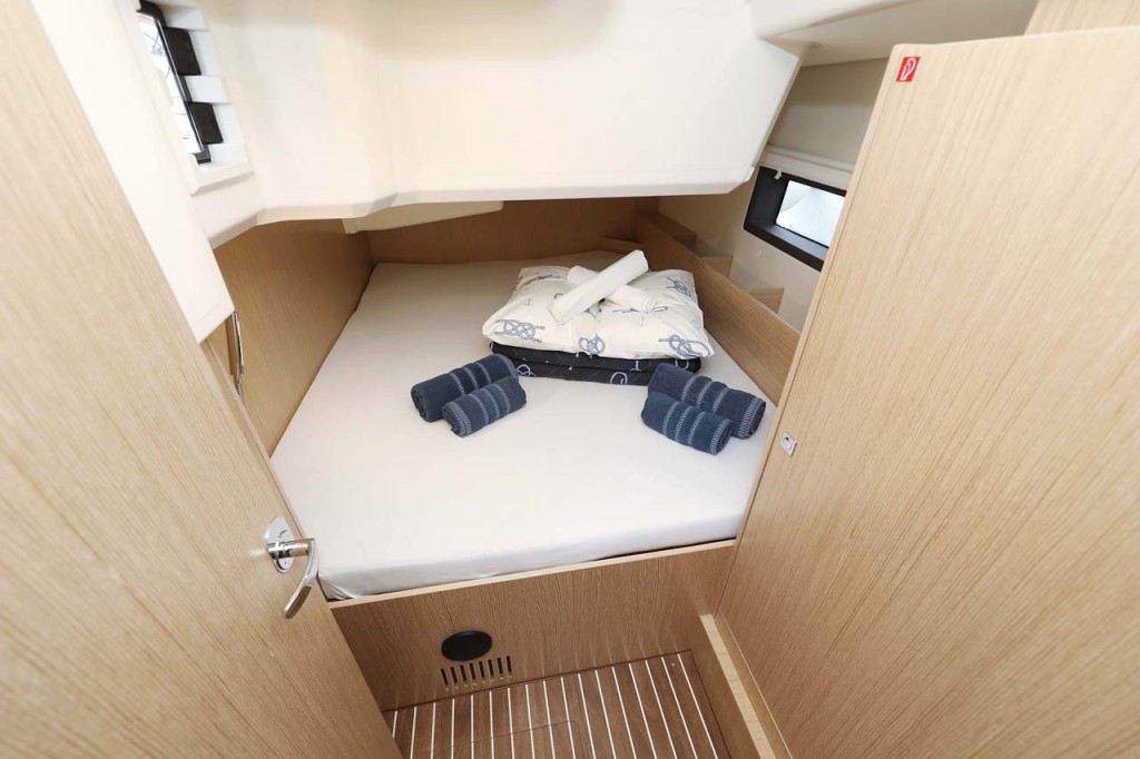 Yacht BAVARIA - C38 Style "Amore"