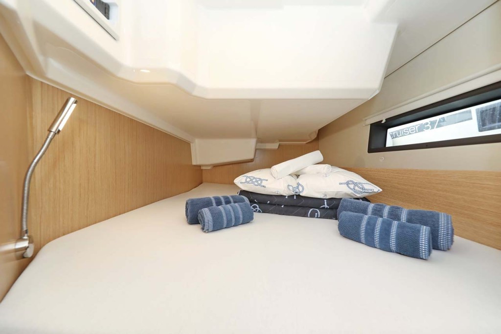 Yacht BAVARIA - C38 Style "Amore"