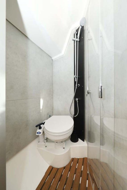 Yacht BAVARIA - C38 Style "Amore"