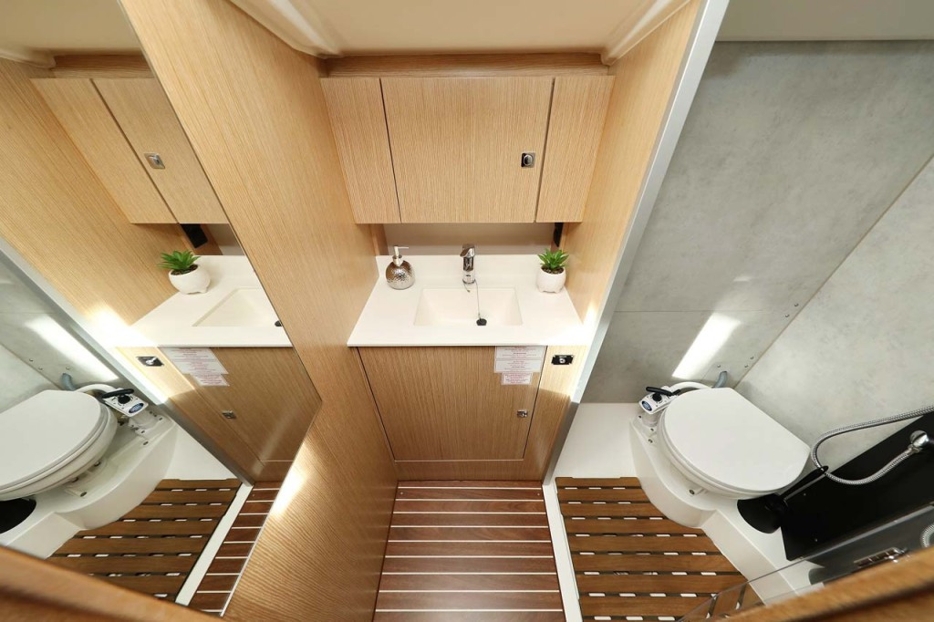 Yacht BAVARIA - C38 Style "Amore"