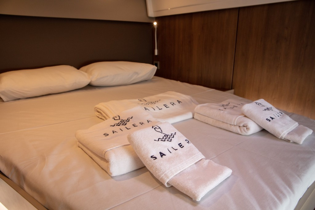 Yacht CATANA - Bali Catspace "Time out"