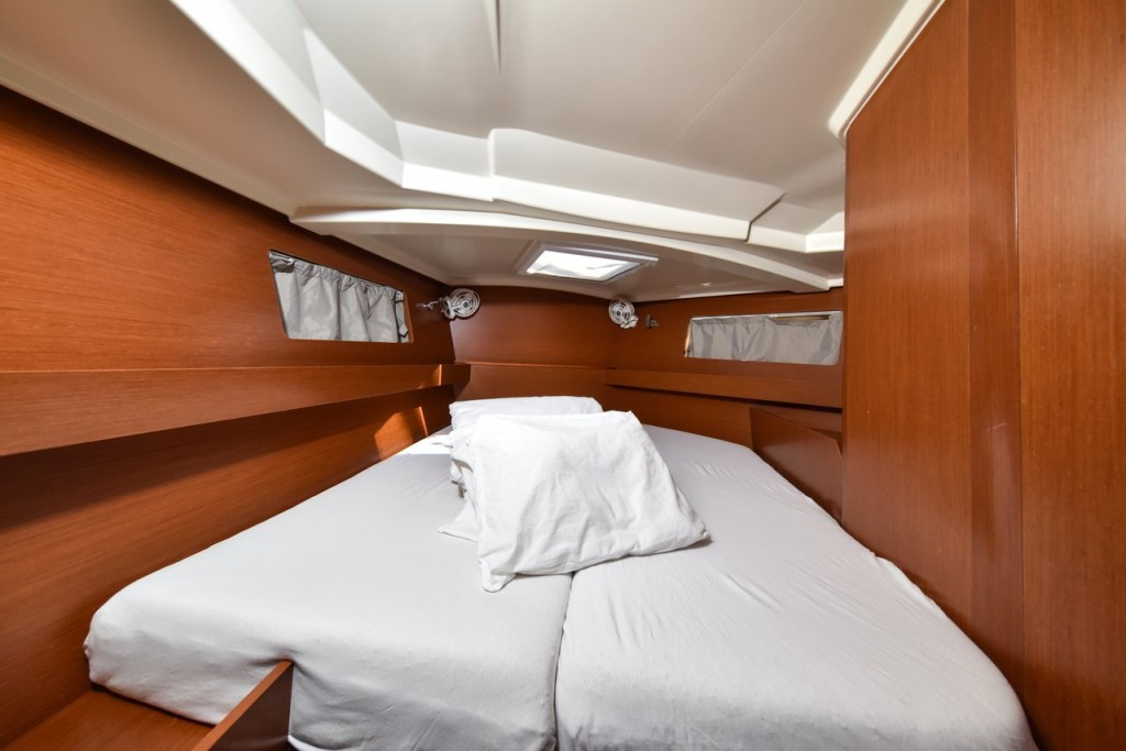 Yacht BENETEAU - Oceanis 41.1 "4play"