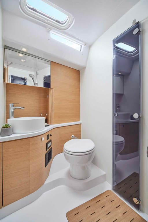 Yacht ELAN - E6 "Odin"