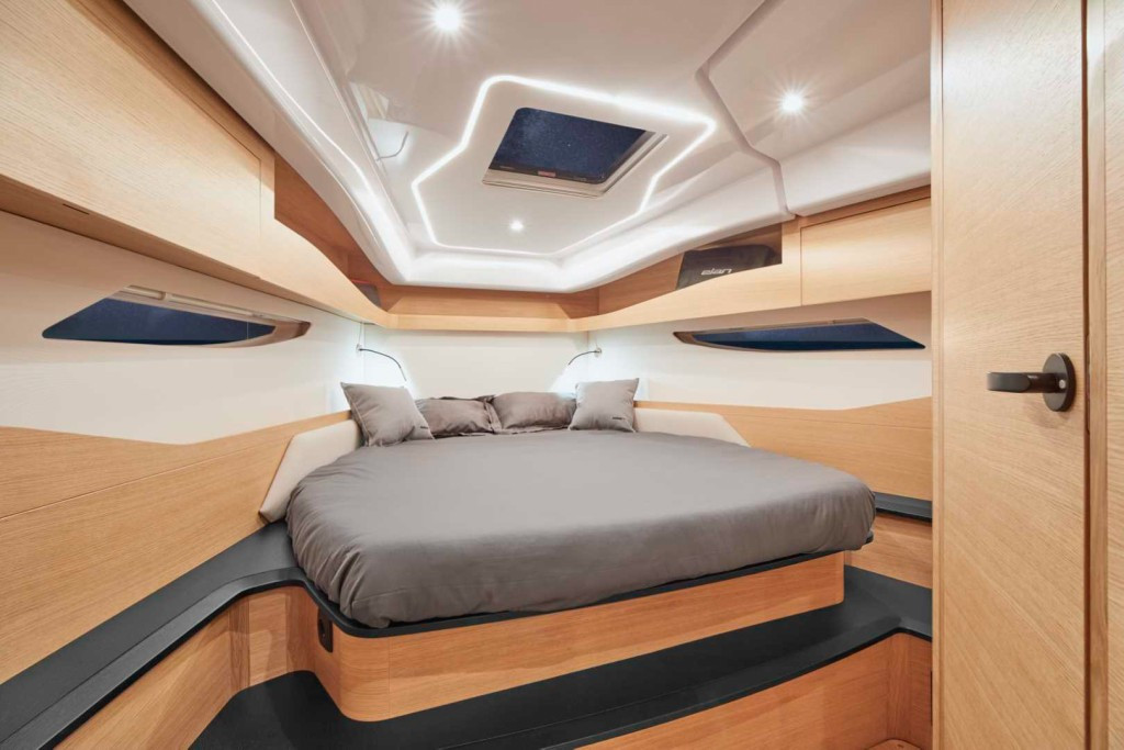 Yacht ELAN - E6 "Odin"