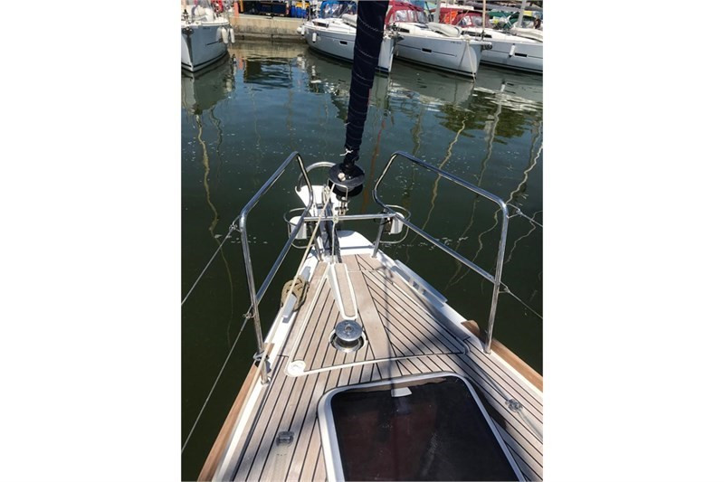 Yacht BENETEAU - Oceanis 45 "Alboran Gin Fizz"