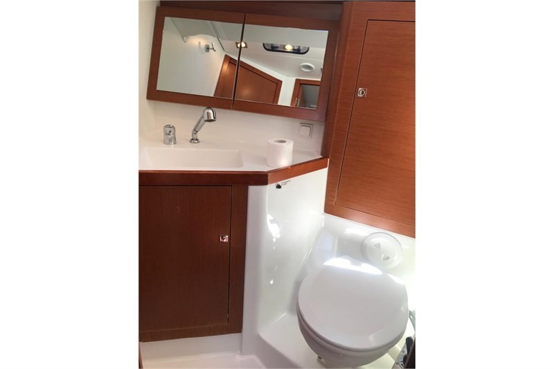 Yacht BENETEAU - Oceanis 45 "Alboran Gin Fizz"