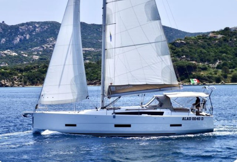 Yacht DUFOUR - 430 Grand Large "Noah"
