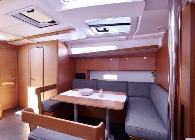 Yacht DUFOUR - 430 Grand Large "Noah"