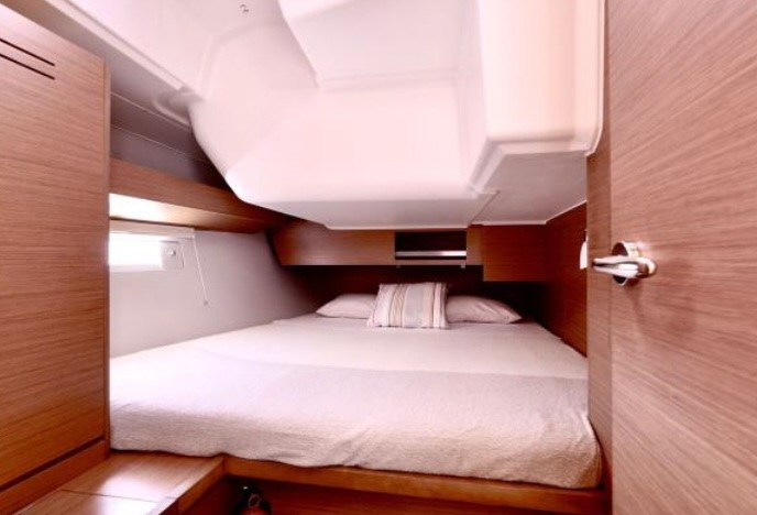 Yacht DUFOUR - 430 Grand Large "Noah"