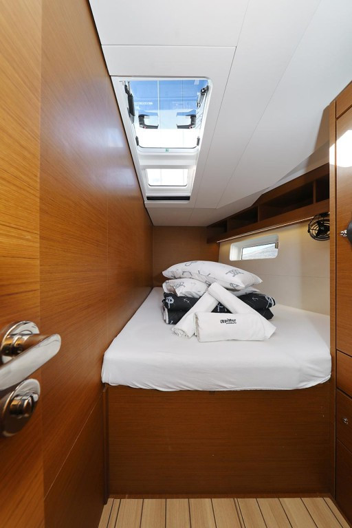 Yacht JEANNEAU - 54 "Mary-Lu"