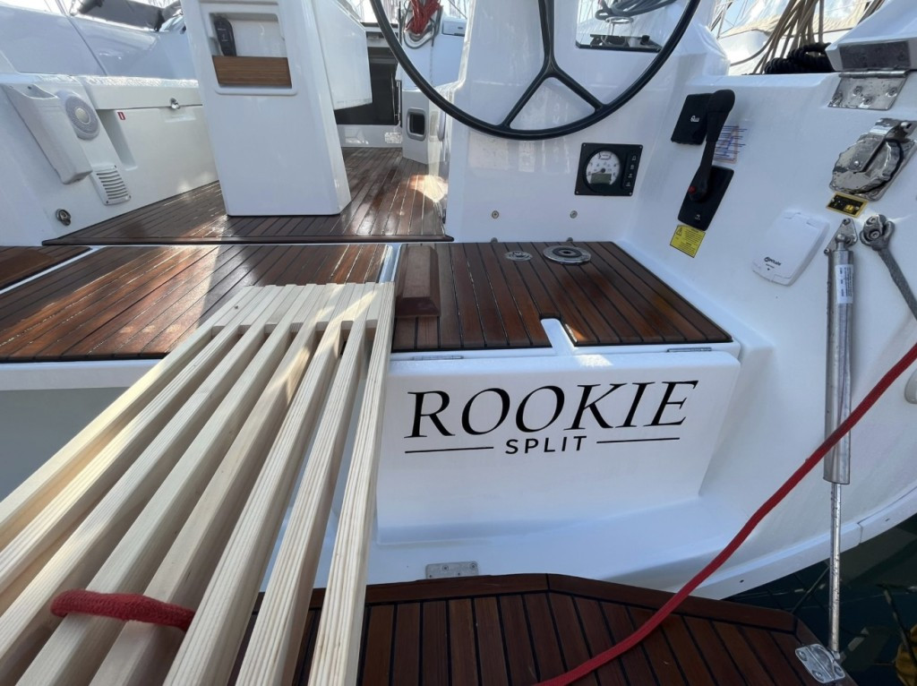 Yacht BENETEAU - Oceanis 34.1 "Rookie"