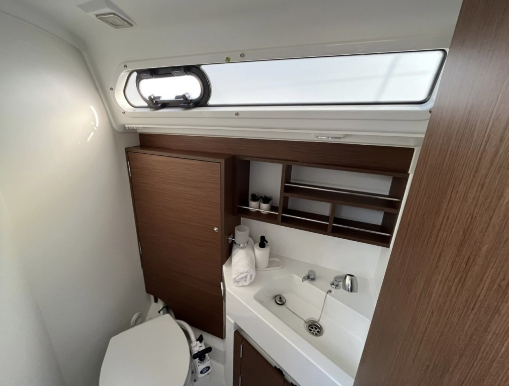 Yacht BENETEAU - Oceanis 34.1 "Rookie"