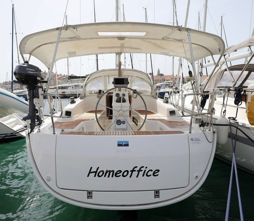Yacht BAVARIA - Cruiser 33 "Homeoffice"