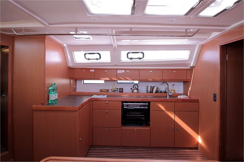 Yacht BAVARIA - Cruiser 46 "Casino Royal"