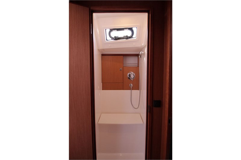 Yacht BAVARIA - Cruiser 46 "Casino Royal"