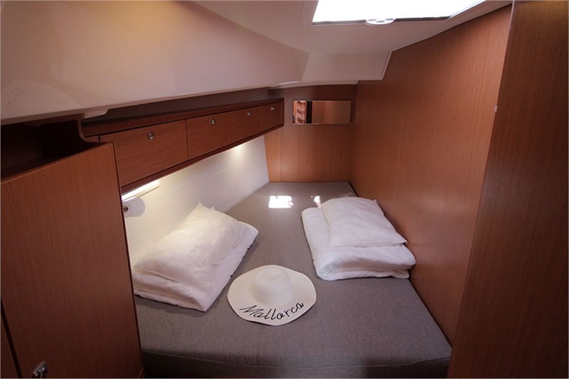 Yacht BAVARIA - Cruiser 46 "Casino Royal"