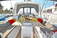 Yacht BENETEAU - Oceanis 35 "Hobbit"