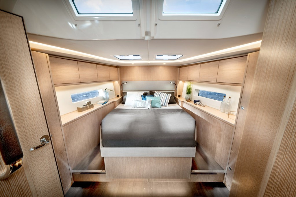 Yacht BAVARIA - C50 Style "Moya One"