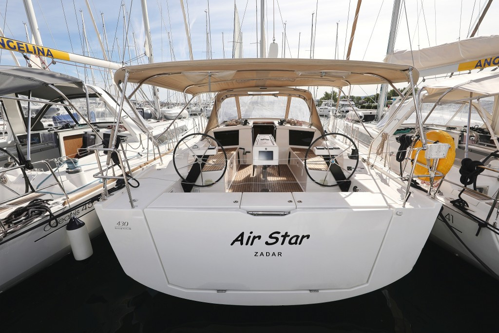 Yacht DUFOUR - 430 Grand Large "Air Star"