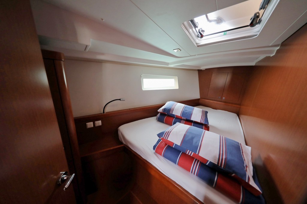 Yacht BENETEAU - Oceanis 45 "Zephyra"