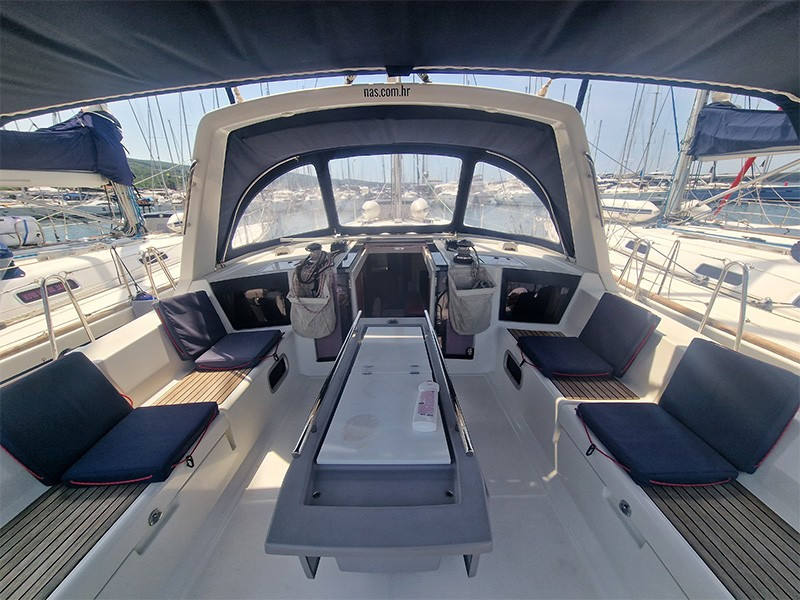 Yacht BENETEAU - Oceanis 45 "Ponente"
