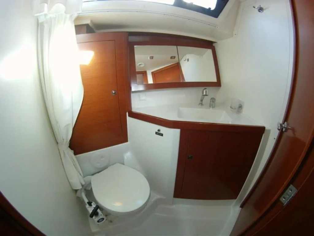 Yacht BENETEAU - Oceanis 45 "Ponente"