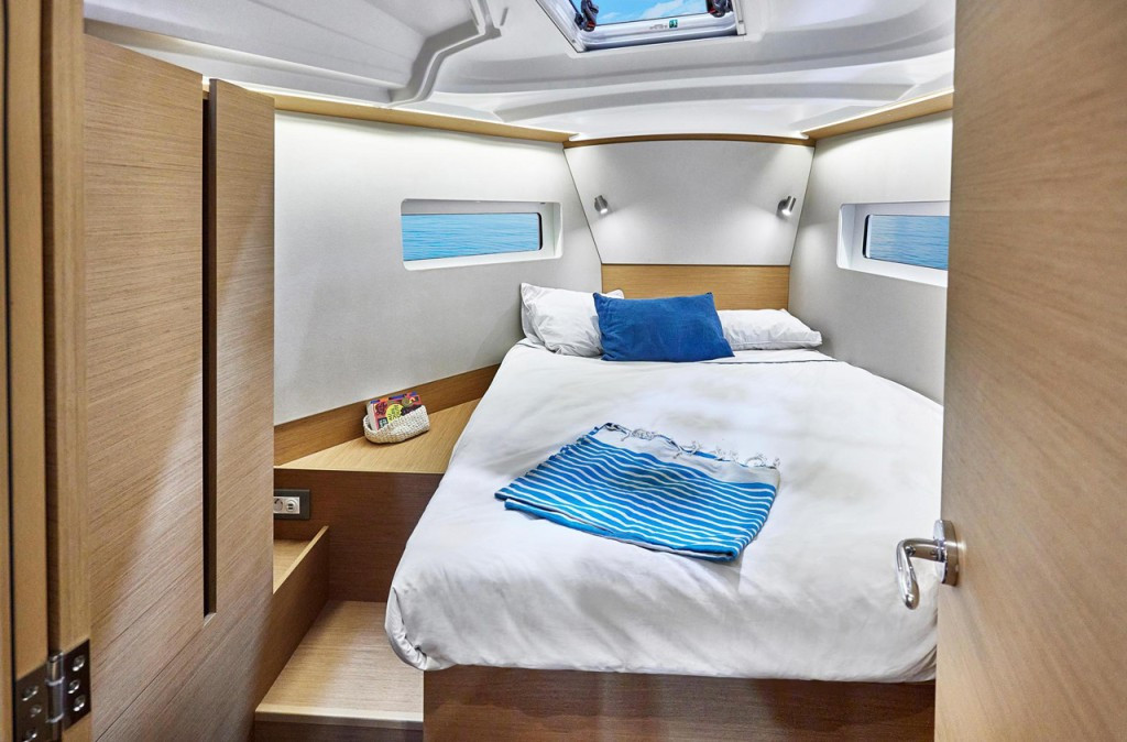 Yacht JEANNEAU - Sun Odyssey 380 "Golden eye"